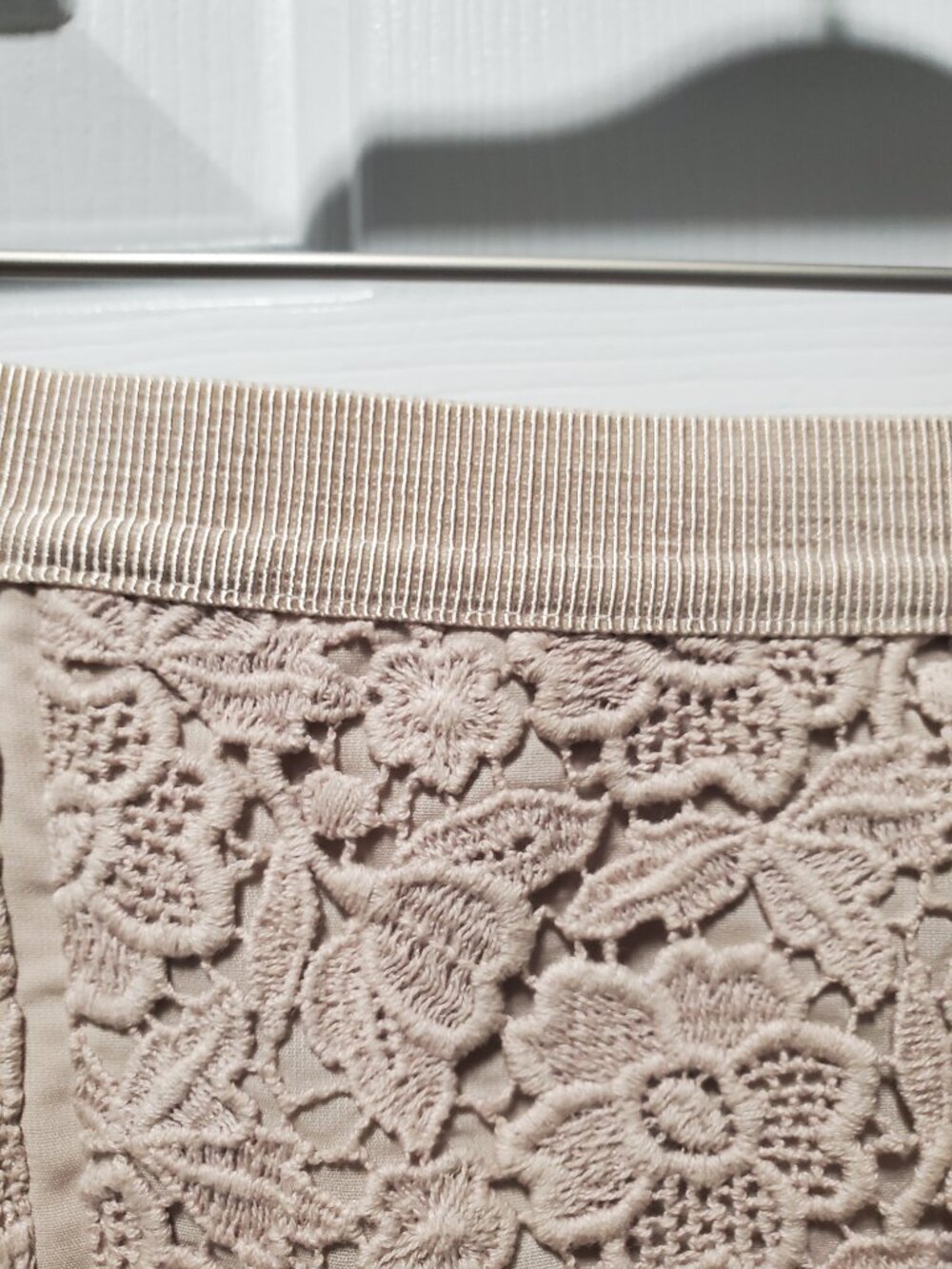 Ann Taylor Lined Lace Pencil Skirt in Pink | 0 - Picture 2 of 5